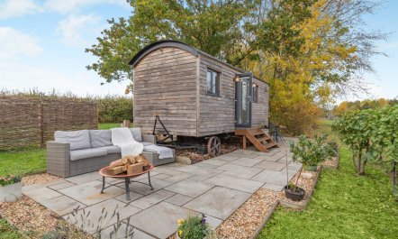 1 Bed in Hawton