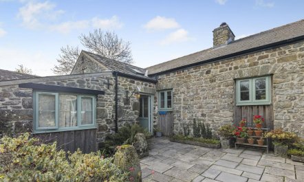3 Bed in Moylegrove 8