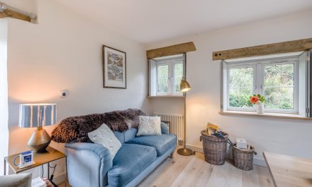 2 Bed in Moylegrove 5