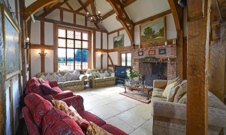 6 Bed in Warton 2