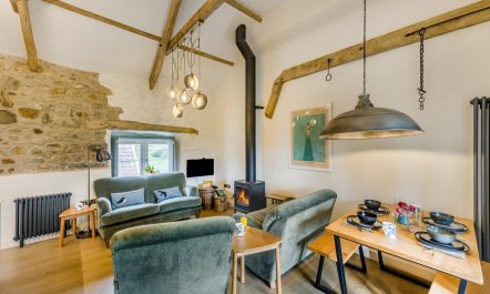 2 Bed in Moylegrove 2