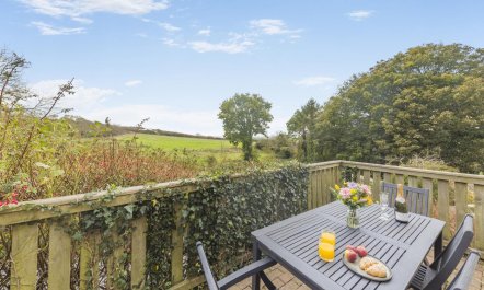 2 Bed in Moylegrove