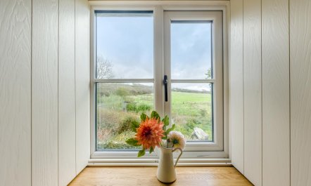 2 Bed in Moylegrove 4