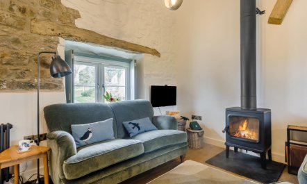2 Bed in Moylegrove 7