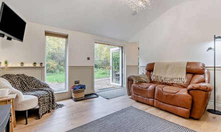1 Bed in Littlebeck 8
