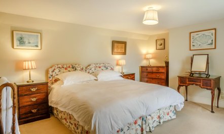 3 Bed in Calbourne 7