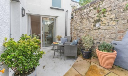 2 Bed in Northam 4
