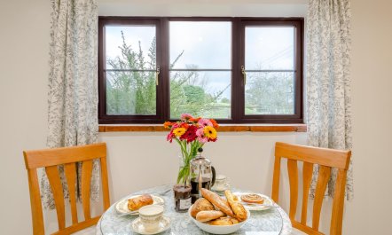 1 Bed in Stratford-upon-Avon 9