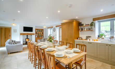 5 Bed in Cynllwyd Uchaf 2