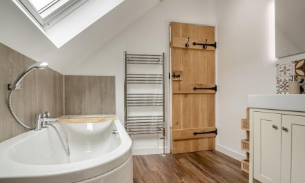 5 Bed in Cynllwyd Uchaf 6