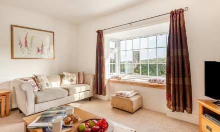 4 Bed in Stokenham 1