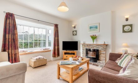 4 Bed in Stokenham 2