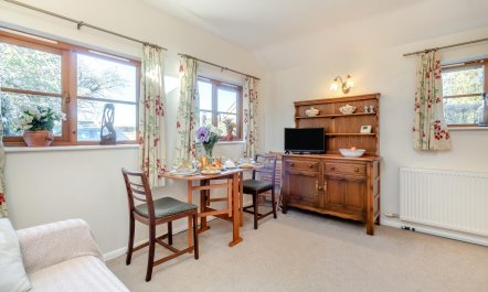 1 Bed in Great Waldingfield 7