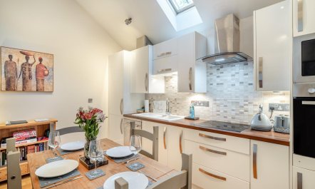 2 Bed in Farnham 3
