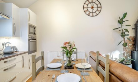 2 Bed in Farnham 4