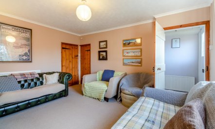 2 Bed in South Cove 8