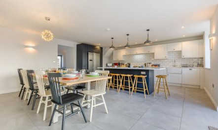 5 Bed in Walcott