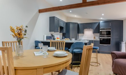 2 Bed in Latton 2