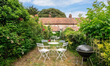 2 Bed in Burnham Market 9