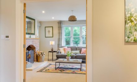 4 Bed in Ashby Folville 8