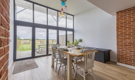 3 Bed in Walcott 6
