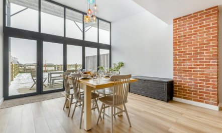 3 Bed in Walcott 7
