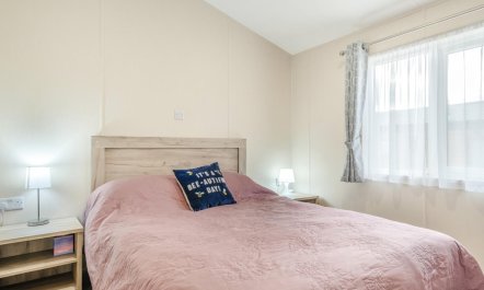 2 Bed in Upton 9