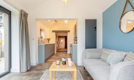 2 Bed in Thornford 2