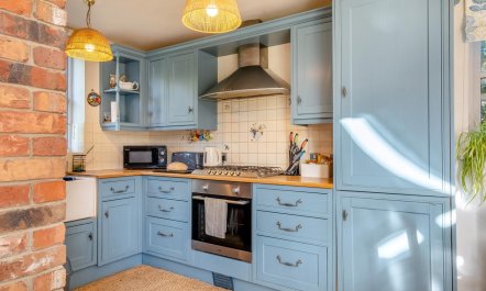 3 Bed in Upton 5
