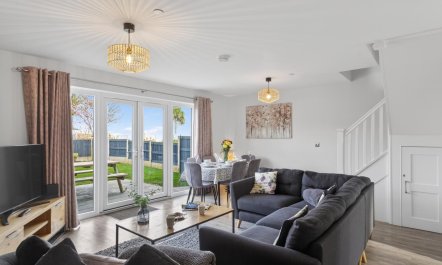 3 Bed in Brynteg 6