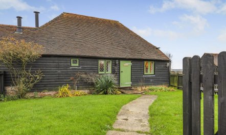 2 Bed in Ashburnham 4