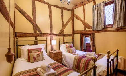2 Bed in Ashburnham 3