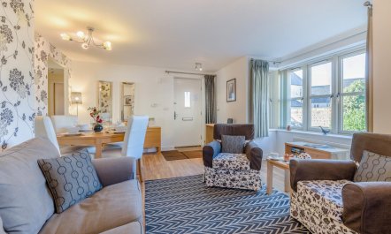 2 Bed in Tetbury 1
