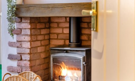 3 Bed in Middle Mayfield 7