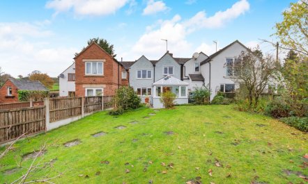 3 Bed in Middle Mayfield 5