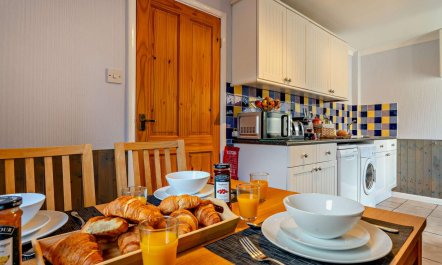 2 Bed in Ravenscar 9