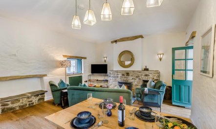 2 Bed in Moylegrove 7