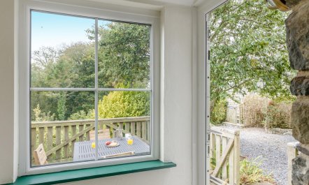 2 Bed in Moylegrove 5