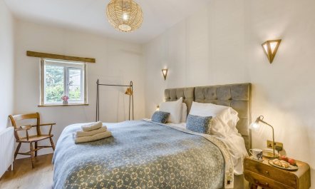 2 Bed in Moylegrove