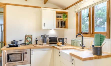 1 Bed in Farnsfield 2