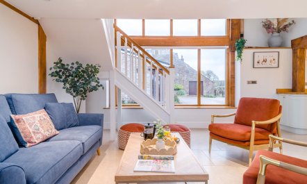 4 Bed in Etloe 4