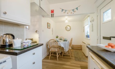 3 Bed in Seahouses 5