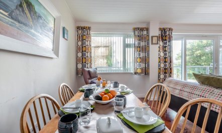 2 Bed in Tenby 7