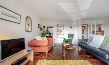 2 Bed in Tenby 8