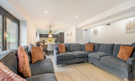 4 Bed in St. Gennys 3