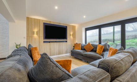4 Bed in St. Gennys