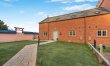 2 Bed in Brampton 3