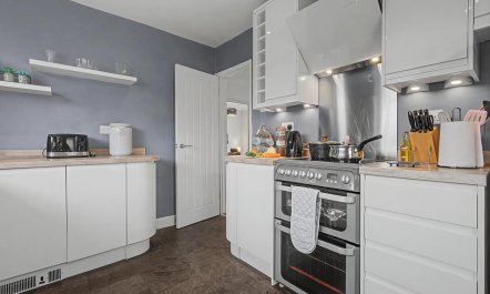 2 Bed in Southbourne 4