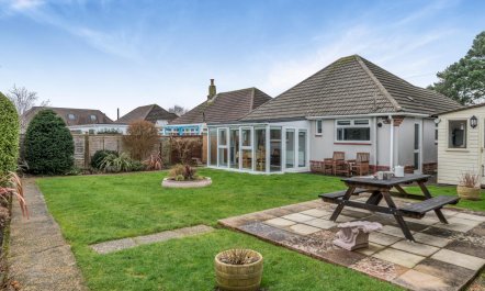 2 Bed in Southbourne