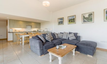 1 Bed in Llangower 7